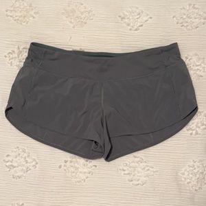 Lululemon Speed Up Short - 2.5” - Size 10